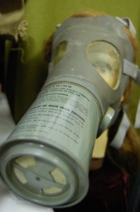 Military gas mask